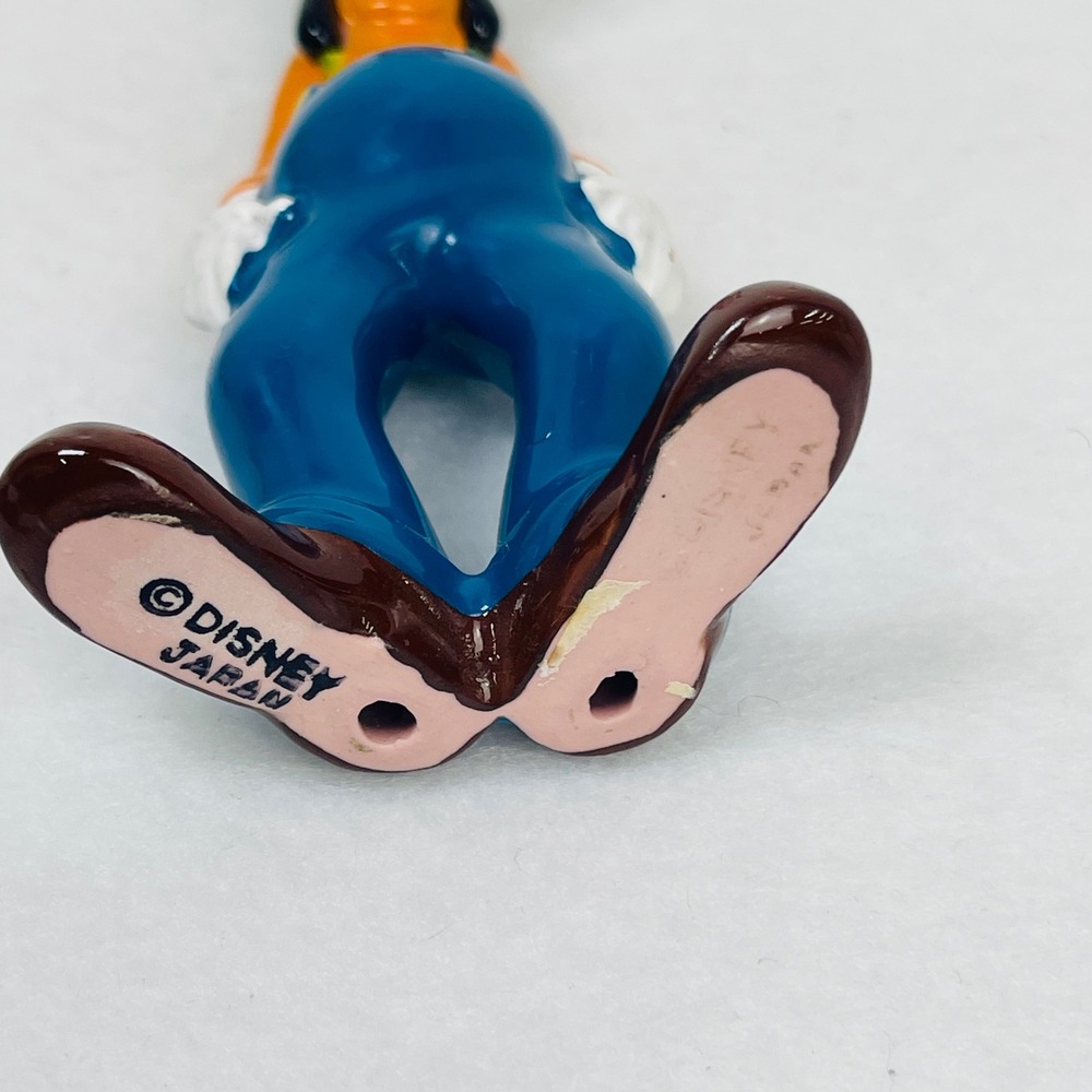 Vintage Disney Goofy Ceramic Figurine 5.5 Inch Japan Collectible Orange Blue - Picture 4 of 10